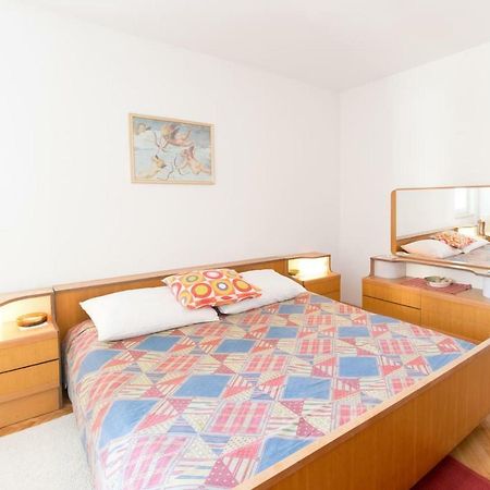 Pleasant Apartment Korenic In Unique City Of Rovigno Esterno foto